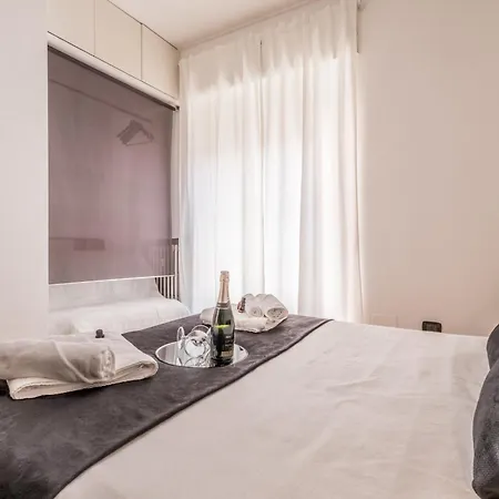 Apartament Bbhome Bright And Elegant Metro Libia High Floor Flat Rzym